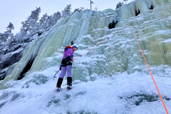 Escalade de glace en finlande